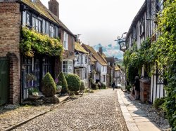 England's 'most naturally beautiful' town with historic medieval pubs named