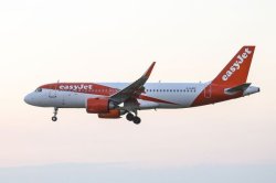 EasyJet chaos as 723 flights rescheduled and 32 cancelled