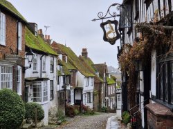 Beautiful UK seaside town that experts say is 'the new Cotswolds'