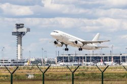 Brits issued travel warning as rowdy passengers face mass-airline bans under UK crackdown