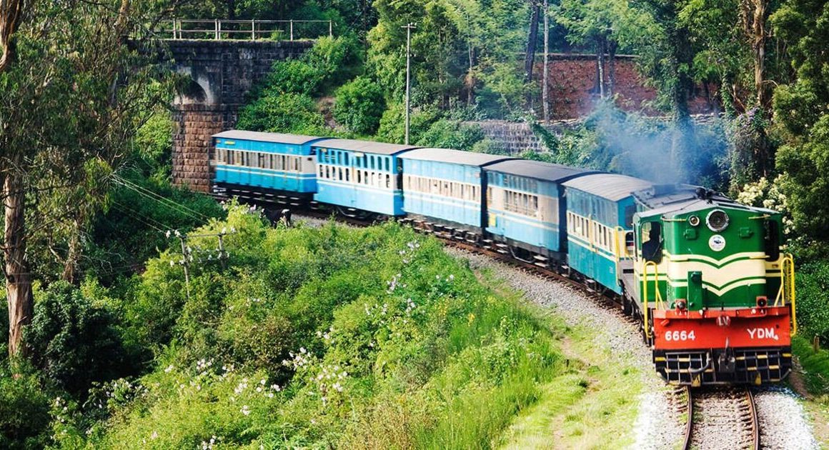 The epic 2,600-mile train journey that takes more than 74 hours from start to finish | World | News