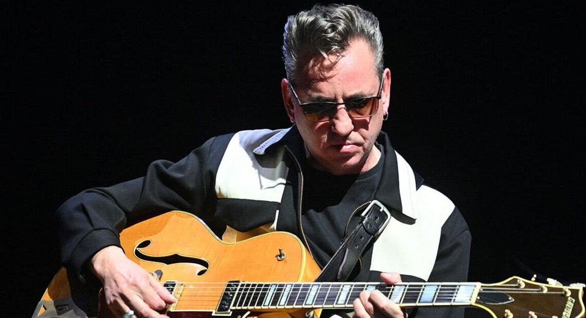 Richard Hawley interview: Left-wing, right-wing, I never saw a bird fly with just one wing | Theatre | Entertainment