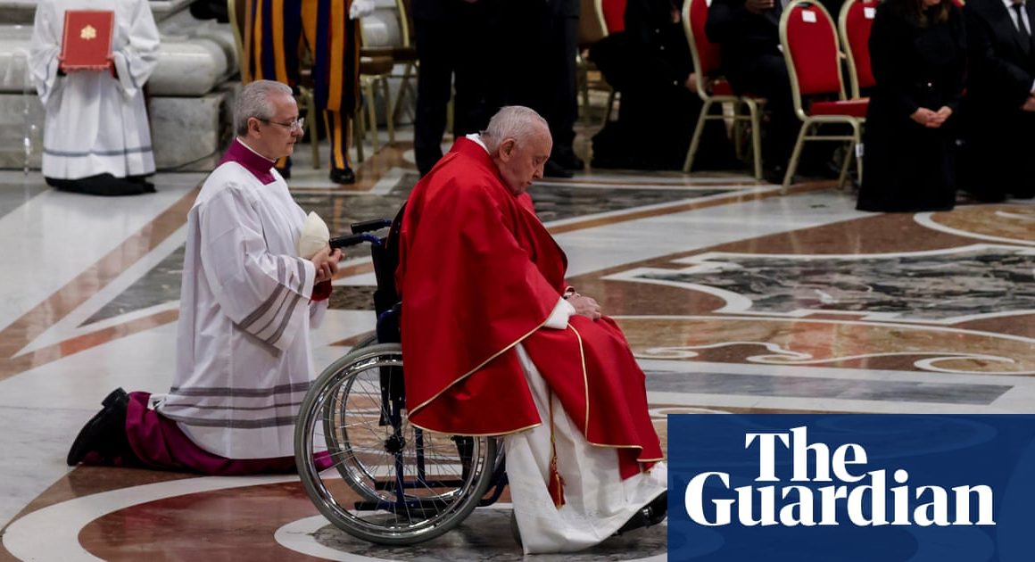 Pope withdraws from Good Friday event at last minute âto preserve healthâ | Pope Francis