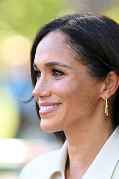 Royal Family LIVE: Meghan Markle takes ‘step down from pedestal’ with new move | Royal | News