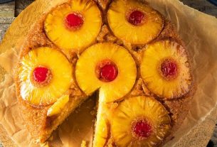 ‘Easy five-step’ pineapple upside down cake recipe