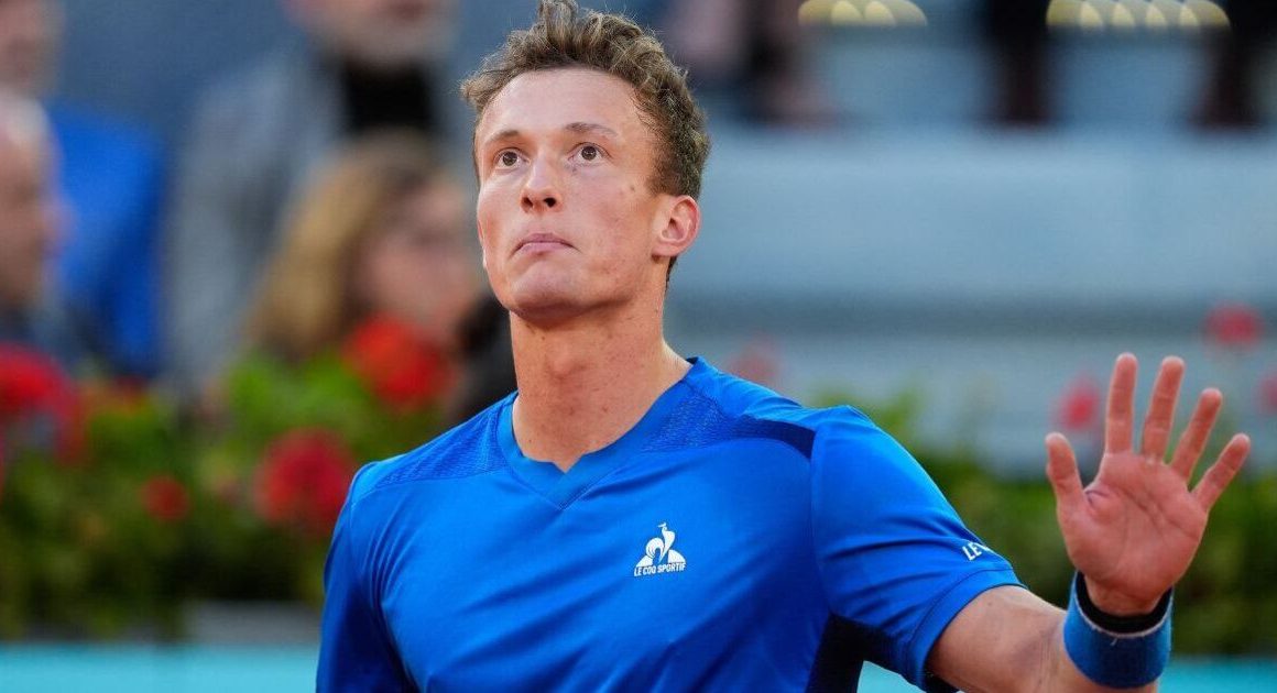 Madrid Open star shows true colours with actions straight after Daniil Medvedev retirement | Tennis | Sport