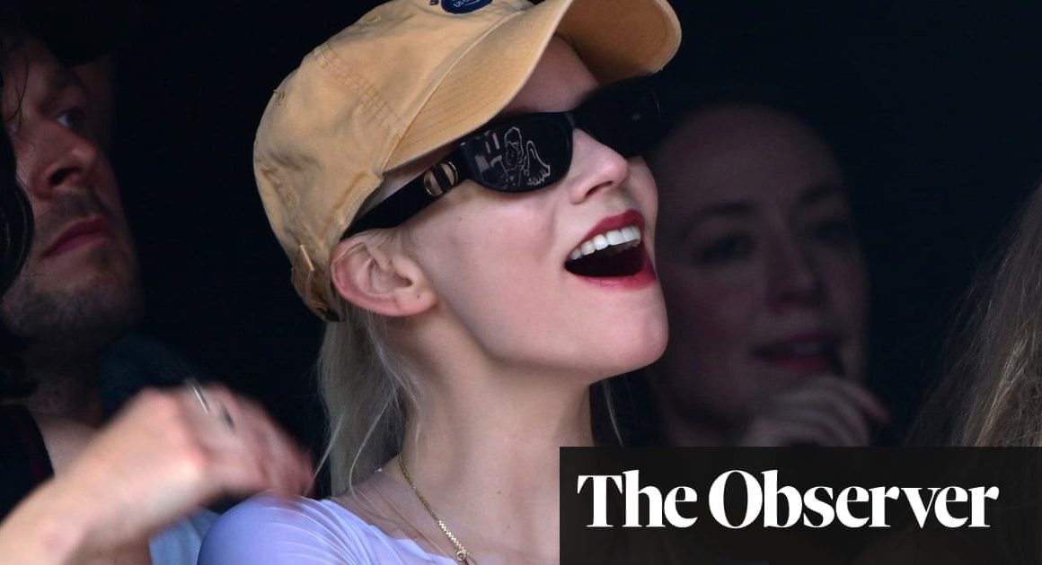 How the crumpled âdad hatâ morphed into a Â£400 catwalk phenomenon | Fashion