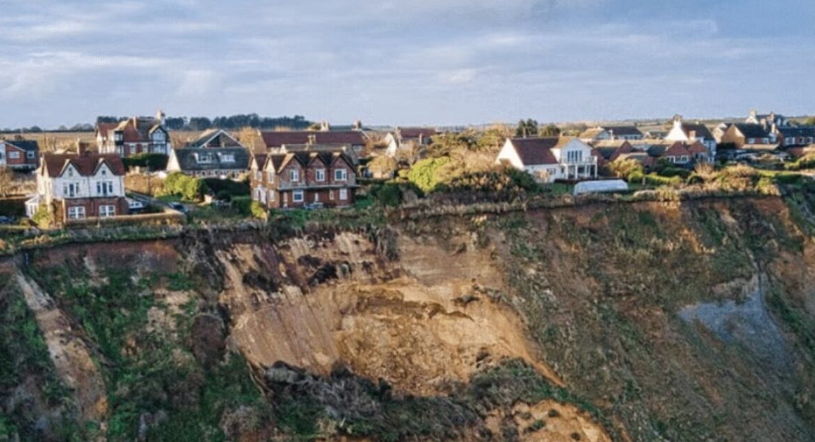 Man who ‘lost home to climate change’ sues Labour Government amid claim 6M lives at risk | UK | News