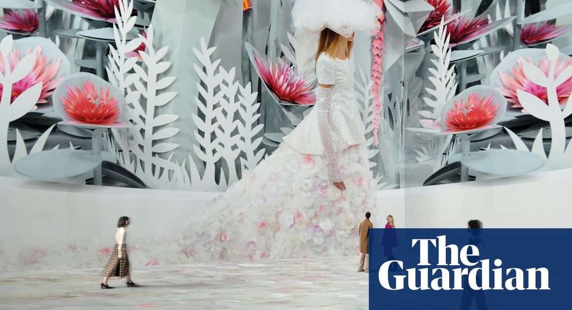 Immersive Vogue show lifts curtain on catwalks past and present | Fashion