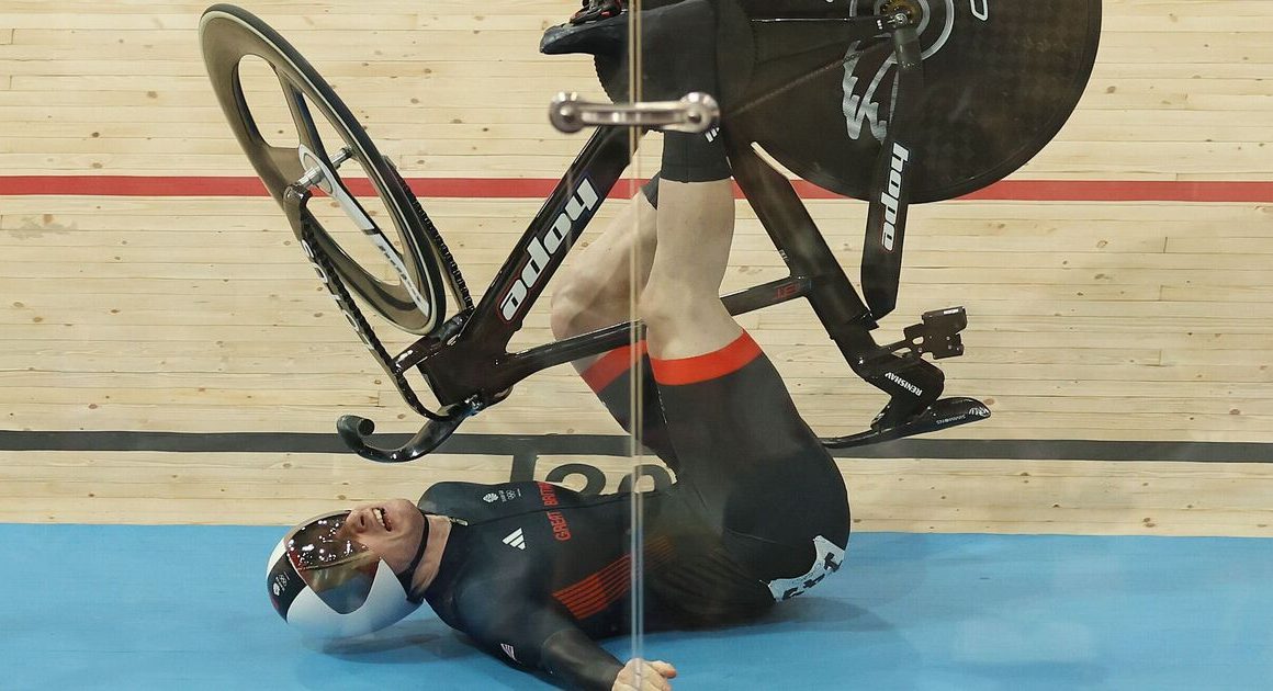 Team GB cyclist in heavy Olympics 2024 crash as medics rush to his aid | Other | Sport