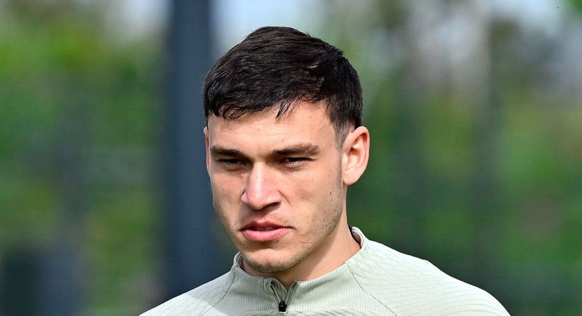 Man Utd news: Manuel Ugarte ‘ready to fly to England’ as big-money transfer nears | Football | Sport