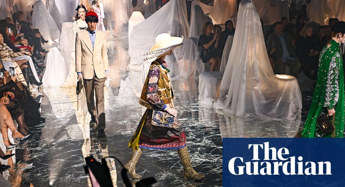 Valentino steals the show in Paris with Alessandro Michele at the helm | Paris fashion week