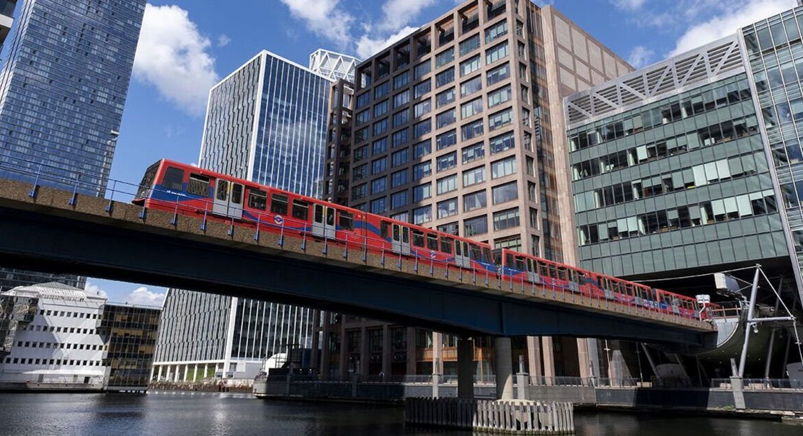 The UK’s ‘most pointless’ train station just 199 metres from its closest neighbour | UK | News