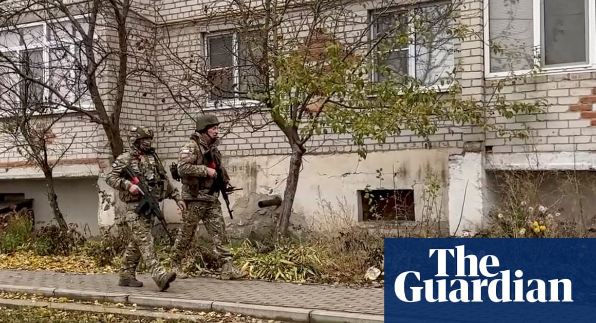 Briton reportedly captured by Russian forces while fighting for Ukraine | Ukraine