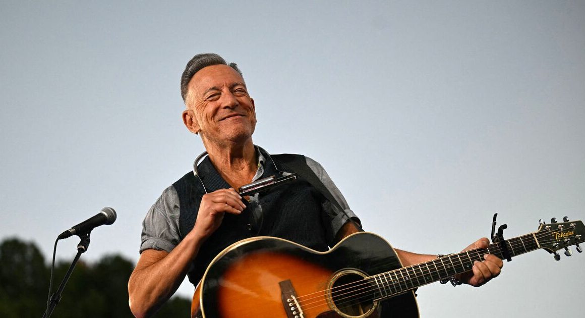 Bruce Springsteen plays unlikely song in public for 1st time | Music | Entertainment