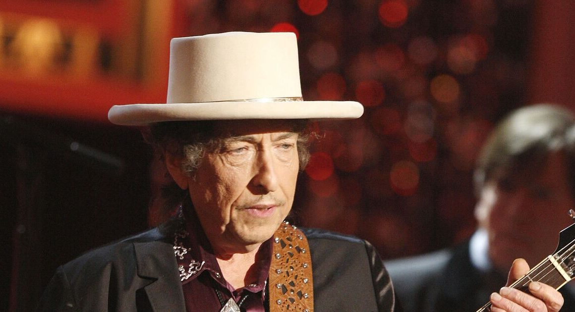 Bob Dylan fans have complaints during tour despite being ‘in tears’ | Music | Entertainment