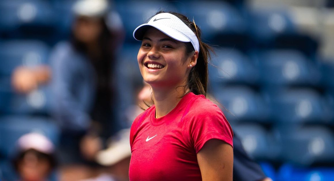 Emma Raducanu to spend Xmas out of UK as announcement prompts huge ticket spike | Tennis | Sport