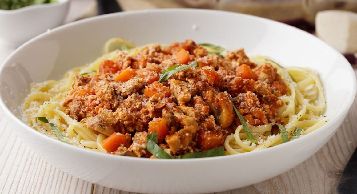 ‘Fastest’ spaghetti bolognese recipe is perfect for one popular diet