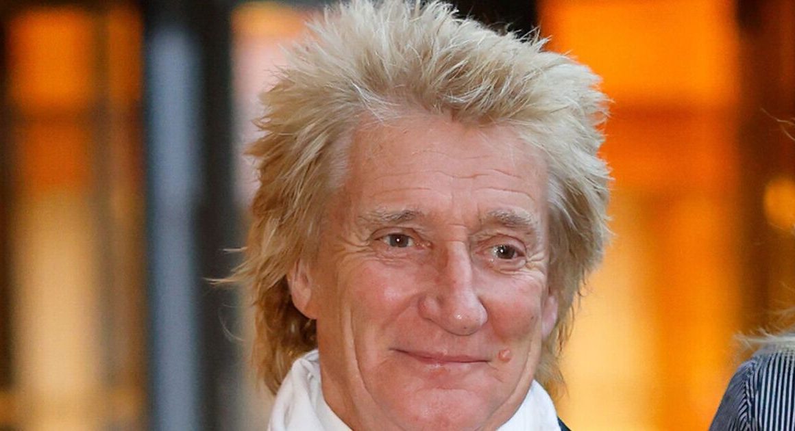 Rod Stewart confirmed to headline Glastonbury after career announcemen | Celebrity News | Showbiz & TV