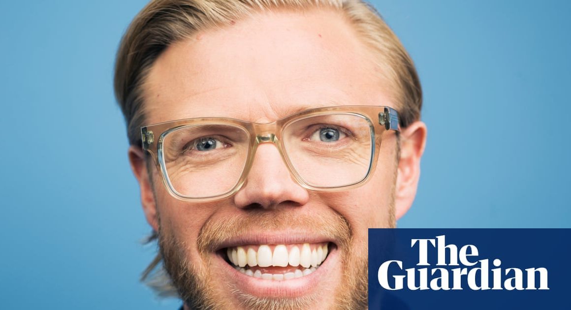 Rob Beckett on dyslexia and dark thoughts, Marina Hyde on the Saoirse Ronan truth bomb, and Philippa Perry on nuanced honesty – podcast