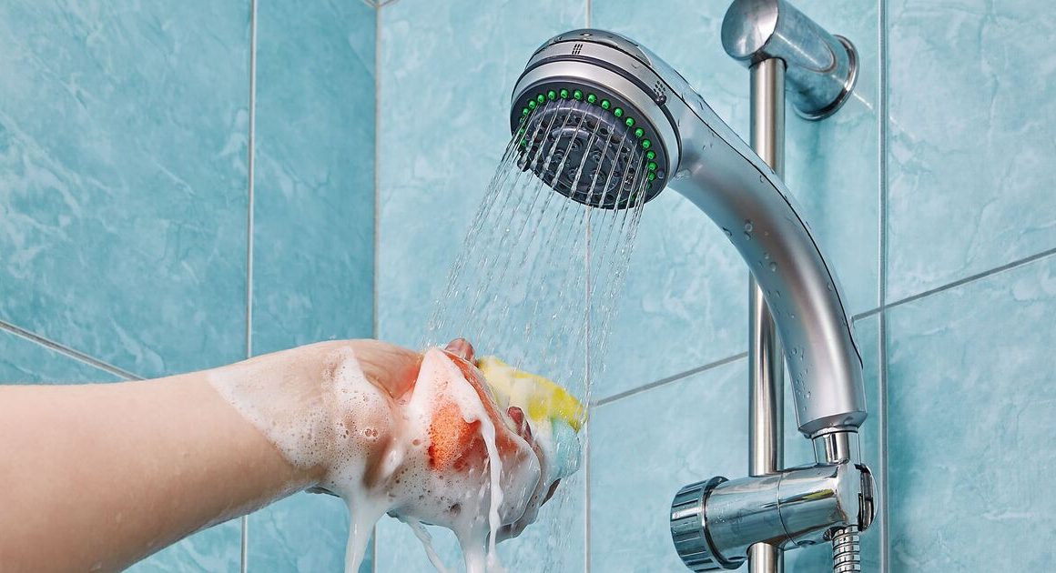 How to clean shower with 10p natural method that ‘breaks down soap scum’