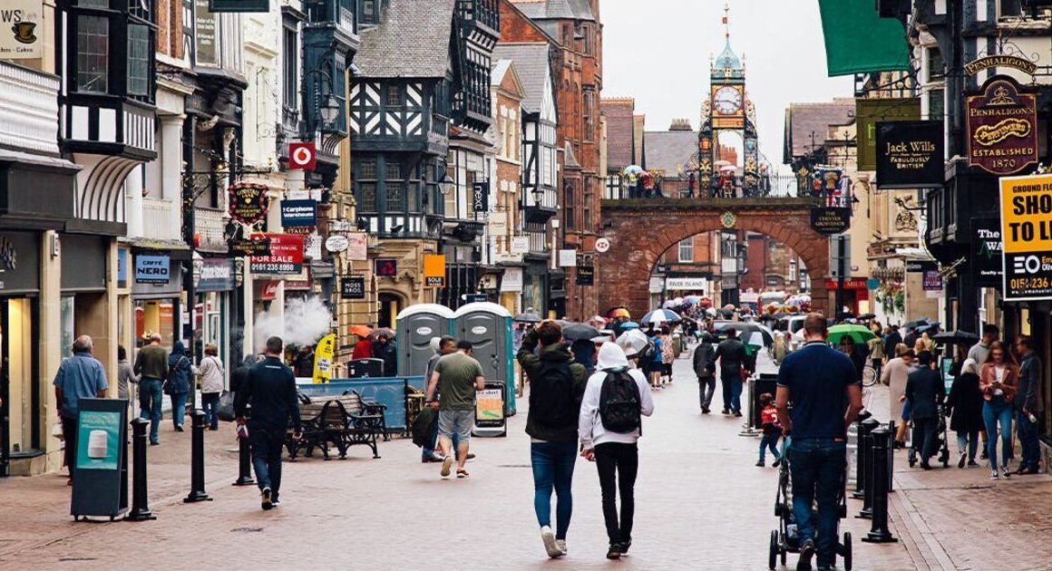 High street card retailer to close another shop in fresh wave of store closures