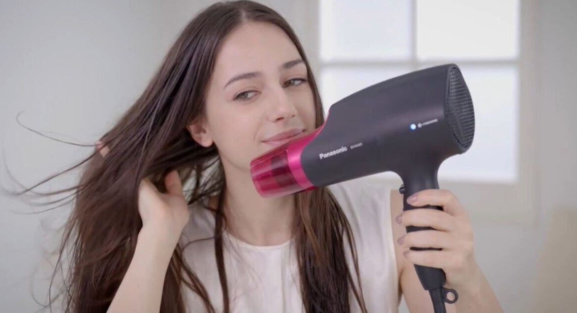 Philips’ moisture-retaining hair dryer on 59% Cyber Weekend sale for £45