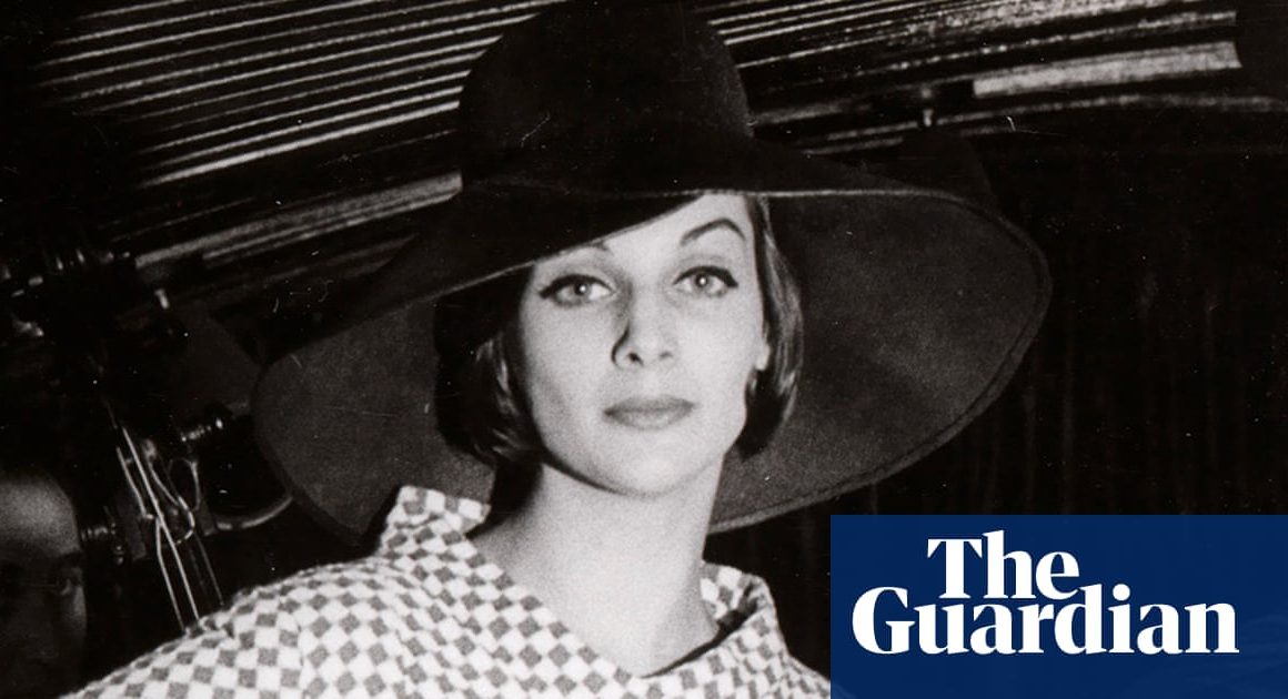 Maggie Tabberer: Vogue model who became the face of Australian fashion | Australian fashion