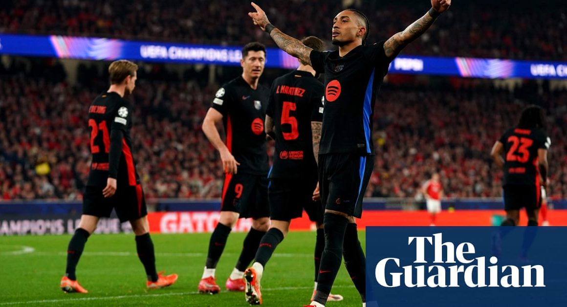 Raphinha strikes to give 10-man Barcelona last-16 edge over Benfica | Champions League