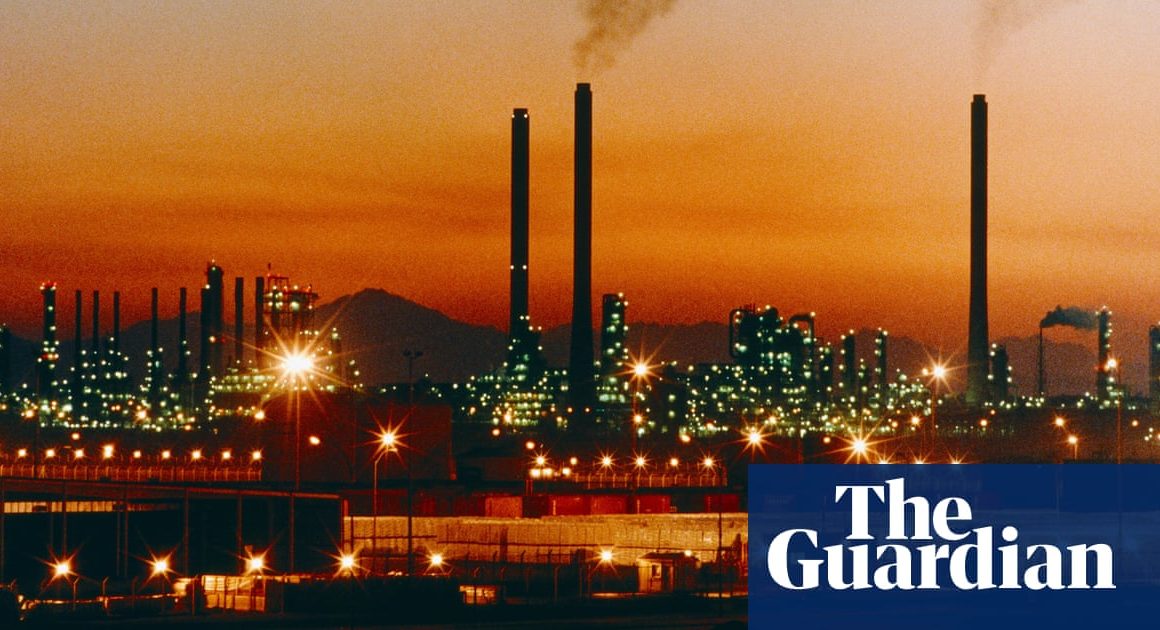 Half of world’s CO2 emissions come from 36 fossil fuel firms, study shows | Fossil fuels