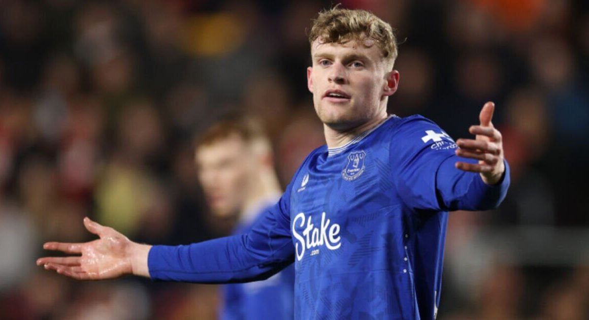 Man Utd in Jarrad Branthwaite update as Everton ace ‘open to contract’ | Football | Sport