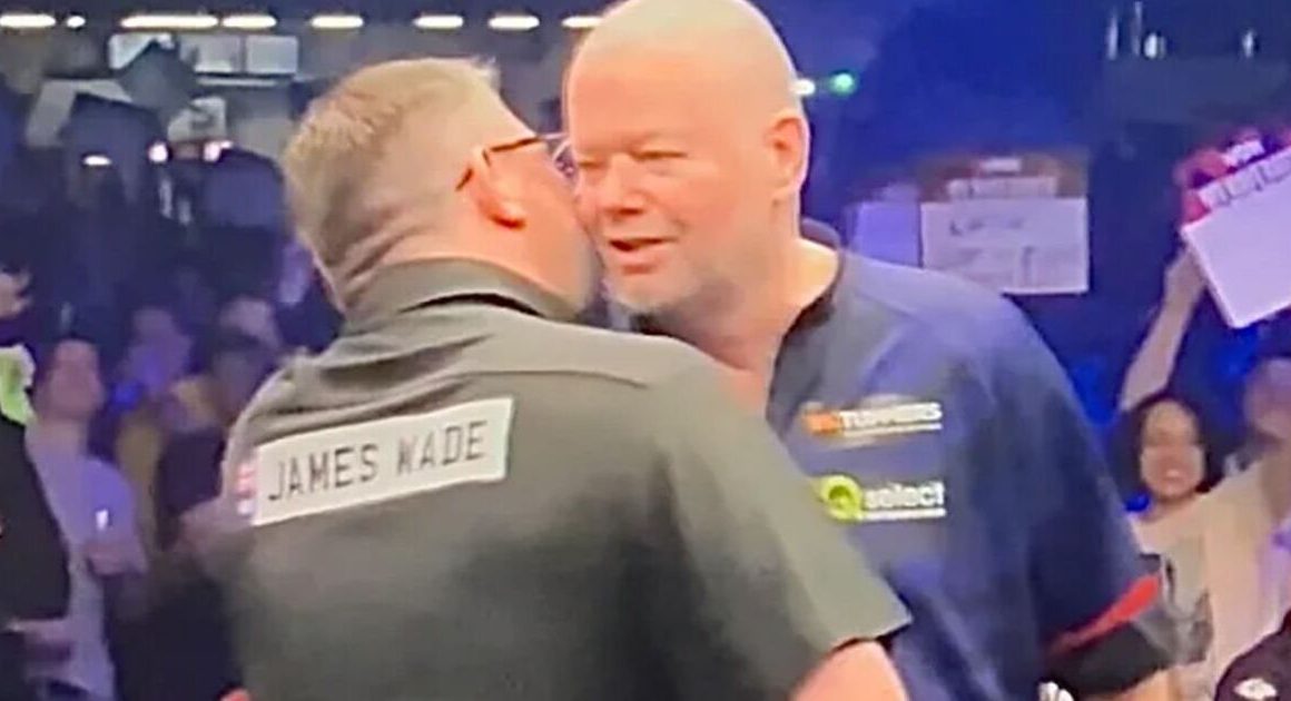 James Wade angers world champ by kissing him after Luke Humphries ‘licking’ controversy | Other | Sport